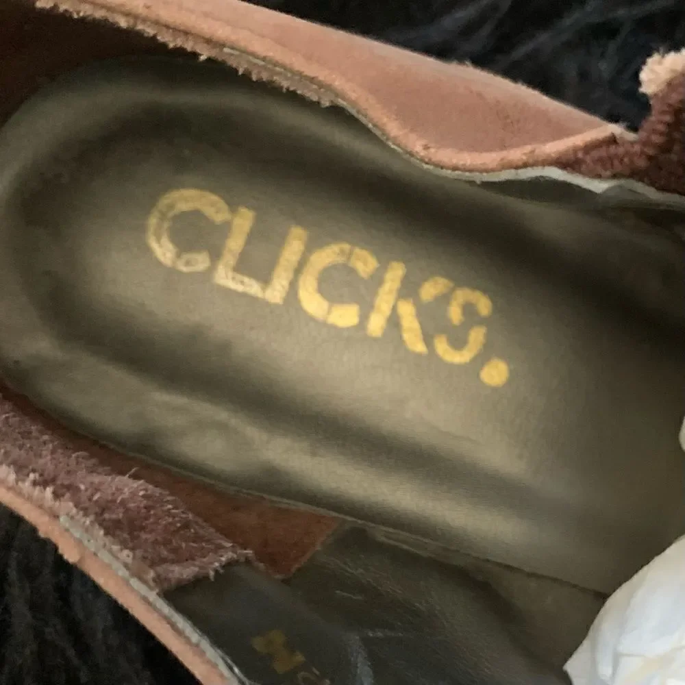 Clicks slip creasing
